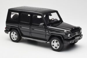 Mercedes G500 W463 Preto AUTOart 1:18 76216 Metal - imagem 6 de 8