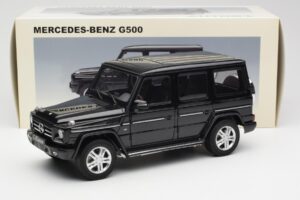 Mercedes G500 W463 Preto AUTOart 1:18 76216 Metal - imagem 8 de 8