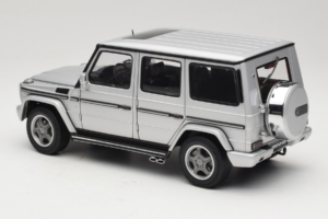 Mercedes G55 AMG W463 Prata AUTOart 1:18 76247 Metal - imagem 7 de 8