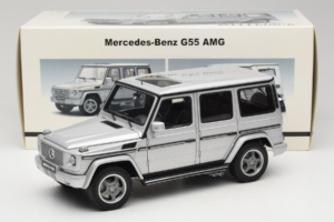 Mercedes G55 AMG W463 Prata AUTOart 1:18 76247 Metal - imagem 8 de 8