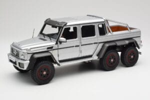 Mercedes AMG G63 W463 6x6 Iridium Prata AUTOart 1:18 76301 Compósito