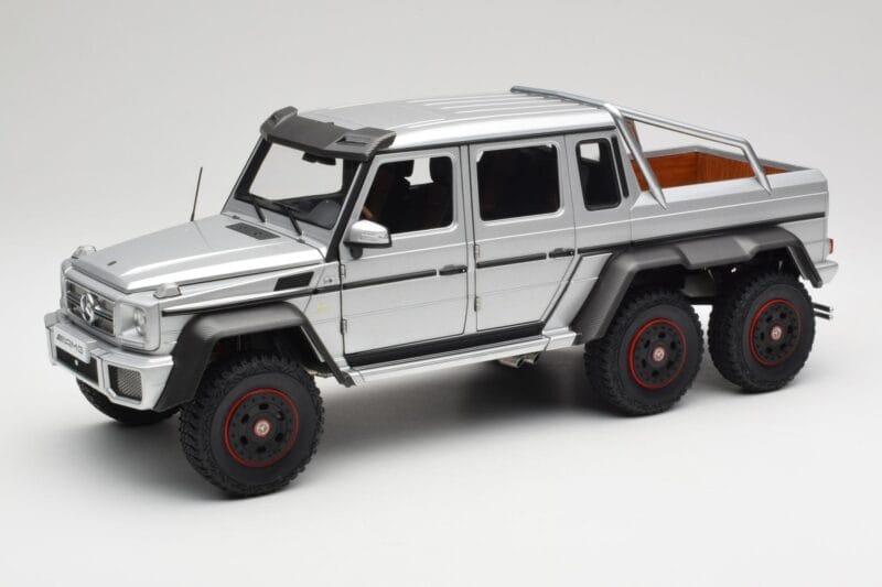Mercedes AMG G63 W463 6x6 Iridium Prata AUTOart 1:18 76301 Compósito