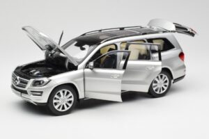 Mercedes GL-Class X166 Iridium Prata Metallic Norev 1:18 B66960097 Metal - imagem 2 de 8