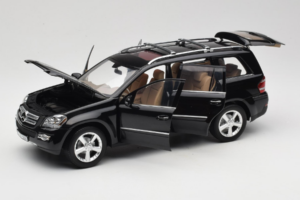 Mercedes GL X164 Obsidian Black Minichamps 1:18 B66962334 Metal - imagem 2 de 8