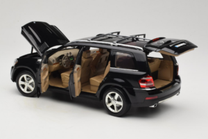 Mercedes GL X164 Tanzanite Blue Minichamps 1:18 B66962335 Metal - imagem 5 de 8