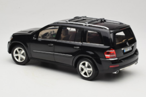 Mercedes GL X164 Tanzanite Blue Minichamps 1:18 B66962335 Metal - imagem 7 de 8
