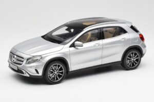 Mercedes GLA X156 Polar Prata Metálico Norev 1:18 B66960267 Metal