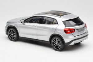 Mercedes GLA X156 Polar Prata Metálico Norev 1:18 B66960267 Metal - imagem 7 de 8