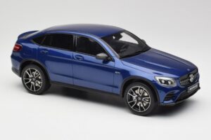 Mercedes AMG GLC 43 Coupe Brilliant Azul GT Spirit 1:18 B66960468 Resina - imagem 4 de 6