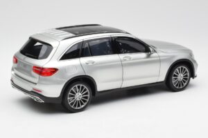 Mercedes GLC X253 Iridium Prata Norev 1:18 B66960363 Metal - imagem 3 de 8