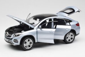 Mercedes GLE Coupe C292 Diamond Prata Norev 1:18 B66960358 Metal - imagem 2 de 8