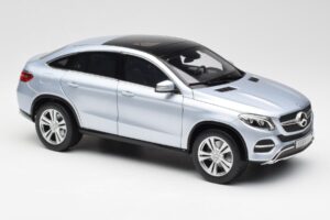 Mercedes GLE Coupe C292 Diamond Prata Norev 1:18 B66960358 Metal - imagem 6 de 8