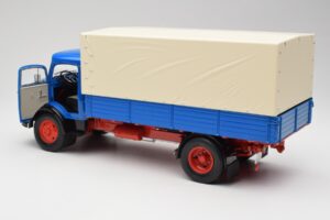 Mercedes L911 Azul Schuco 1:18 450044800 Metal - imagem 5 de 8