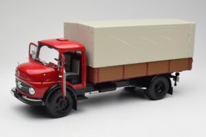Mercedes L 911 Vermelho Schuco 1:18 450016400 Metal - imagem 2 de 8