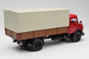 Mercedes L 911 Vermelho Schuco 1:18 450016400 Metal - imagem 3 de 8
