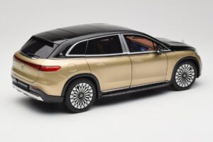 Mercedes Maybach EQS 680 V297 Bege NZG 1:18 B66960592 Metal - imagem 3 de 8