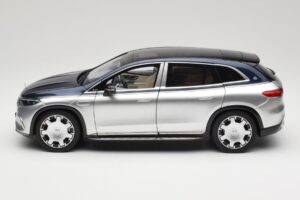 Mercedes Maybach EQS 680 V297 Azul NZG 1:18 1060/23 Metal - imagem 4 de 8