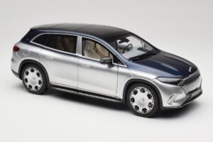 Mercedes Maybach EQS 680 V297 Azul NZG 1:18 1060/23 Metal - imagem 6 de 8