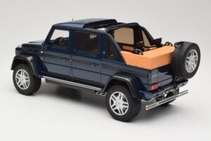 Mercedes Maybach G650 Landaulet Azul Escuro GT Spirit 1:18 GT174 Resina - imagem 5 de 6