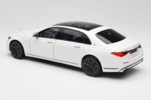 Mercedes Maybach S 680 X223 Diamond White Norev 1:18 B66960666 Metal - imagem 7 de 8