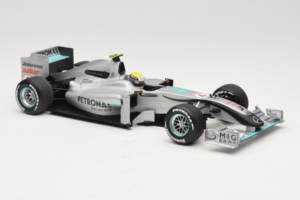 Mercedes MGP W01 #4 N. Rosberg Mercedes GP Showcar 2010 Minichamps 1:18 150100074 Metal - imagem 4 de 7
