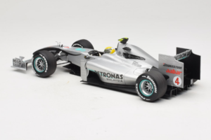 Mercedes MGP W01 #4 N. Rosberg Mercedes GP Showcar 2010 Minichamps 1:18 150100074 Metal - imagem 5 de 7