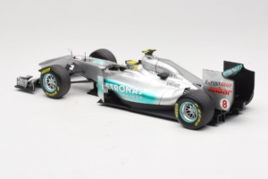 Mercedes MGP W02 #8 N. Rosberg Mercedes GP Showcar 2011 Minichamps 1:18 110110078 Metal - imagem 5 de 7
