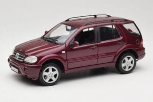 Mercedes ML55 AMG W163 Vermelho Maisto 1:18 50348 Metal