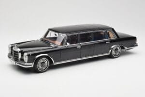 Mercedes 600 Pullman W100 Preto AUTOart 1:18 76197 Metal