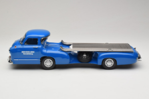 Mercedes Renntransporter Blaues Wunder iScale 1:18 118000000006-P1 Metal - imagem 3 de 6