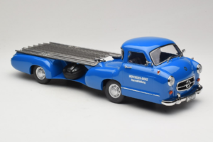 Mercedes Renntransporter Blaues Wunder iScale 1:18 118000000006-P1 Metal - imagem 4 de 6