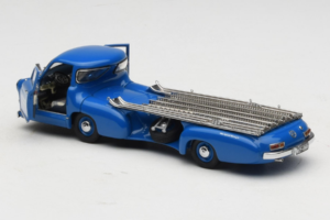 Mercedes Renntransporter Blue Wonder CMC 1:43 M-036K Metal - imagem 5 de 8