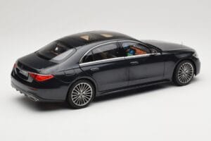 Mercedes S-Class W223 AMG Line Anthracite Blue Norev 1:18 183800 Metal - imagem 3 de 8