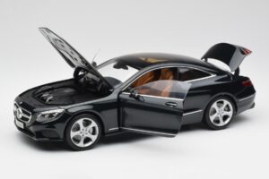 Mercedes S-Class Coupe C217 Smaragd Verde Metallic Norev 1:18 B66961244 Metal - imagem 2 de 8