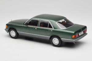 Mercedes S-Class W126 Metallic Green MCG 1:18 MCG18549 Metal - imagem 5 de 6