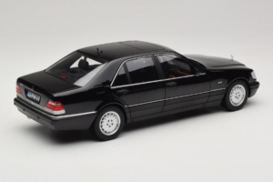 Mercedes S-Class W140 S600 Obsidian Black Metallic Norev 1:18 183045 Metal - imagem 3 de 8