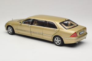 Mercedes S-Class W220 Pullman Gold Metallic Sun Star 1:18 4113 Metal - imagem 7 de 8