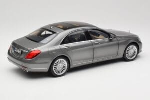Mercedes S-Class W222 Grey Metallic Norev 1:18 183481 Metal - imagem 3 de 8