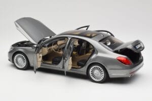 Mercedes S-Class W222 Grey Metallic Norev 1:18 183481 Metal - imagem 5 de 8
