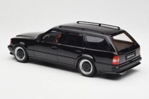 Mercedes 300 TE AMG S124 Preto Otto 1:18 OT147 Resina - imagem 5 de 6