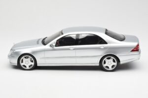 Mercedes AMG S55 W220 Prata Otto 1:18 OT292 Resina - imagem 3 de 6