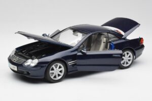 Mercedes SL 500 R230 Azul Maisto 1:18 B66962126 Metal - imagem 2 de 8