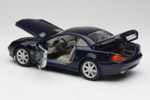 Mercedes SL 500 R230 Azul Maisto 1:18 B66962126 Metal - imagem 5 de 8