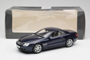 Mercedes SL 500 R230 Azul Maisto 1:18 B66962126 Metal - imagem 8 de 8