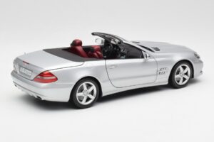 Mercedes SL 500 R230 Cabriolet Iridium Prata Minichamps 1:18 B66962388 Metal - imagem 3 de 8