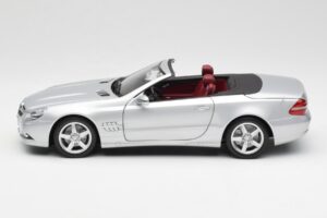 Mercedes SL 500 R230 Cabriolet Iridium Prata Minichamps 1:18 B66962388 Metal - imagem 4 de 8