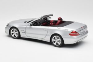 Mercedes SL 500 R230 Cabriolet Iridium Prata Minichamps 1:18 B66962388 Metal - imagem 7 de 8