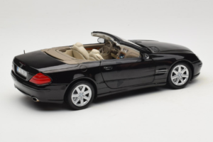 Mercedes SL R129 Preto Minichamps 1:18 B66962171 Metal - imagem 4 de 11