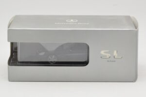 Mercedes SL R230 Tenorit Grey Metallic Minichamps 1:43 B66962392 Metal - imagem 4 de 4