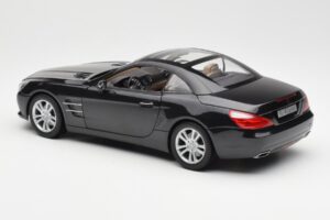 Mercedes SL R231 Magnetite Preto Metálico Norev 1:18 B66960107 Metal - imagem 8 de 9